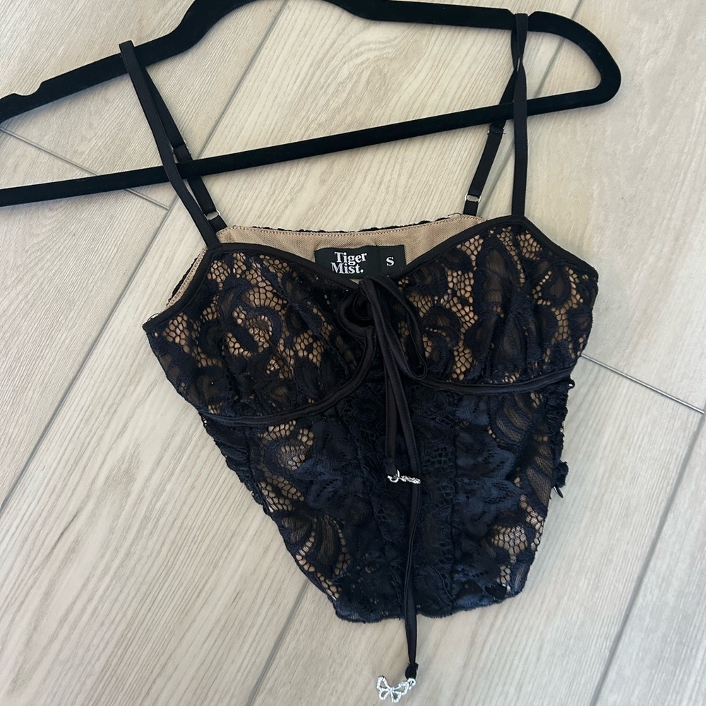 Tiger Mist Black Lace shirt